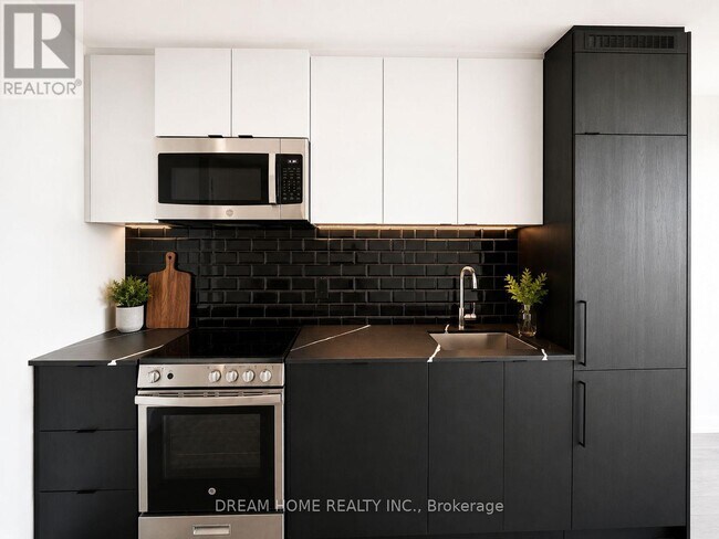 Photo - 285 Dufferin St Unit 810