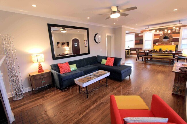 Photo - 924 Burchwood Ave