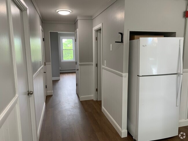 Building Photo - 46 Jeffers St Unit 1A Rental