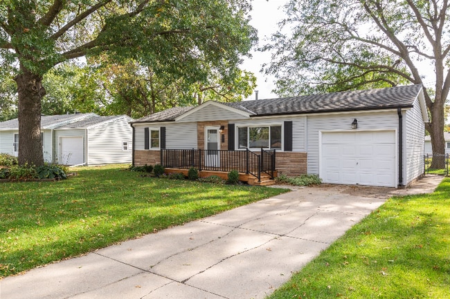 Photo - 213 Highland Dr