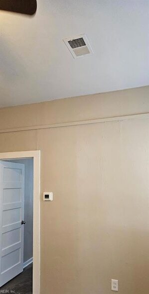 Photo - 3313 Downes St