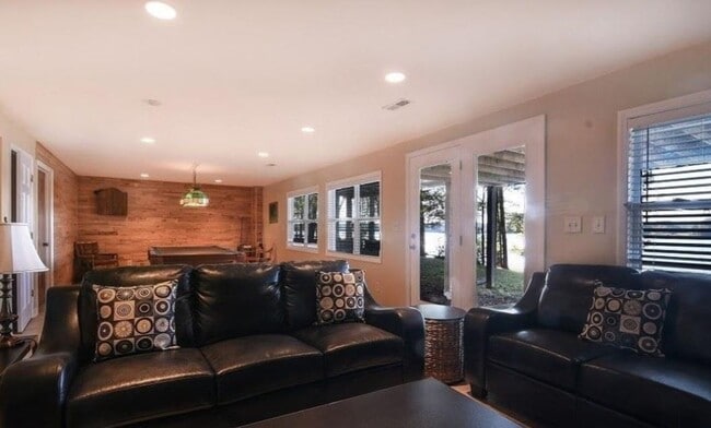 Photo - 1490 Parks Mill Dr