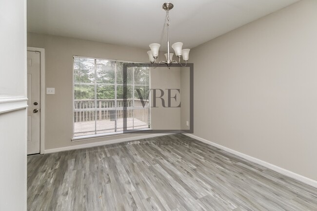 1490 Sunset Way