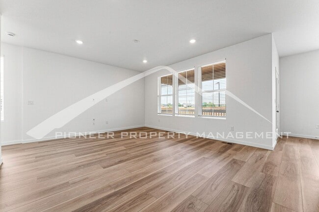 Photo - Charming Townhouse with Washer/Dryer and Garage
