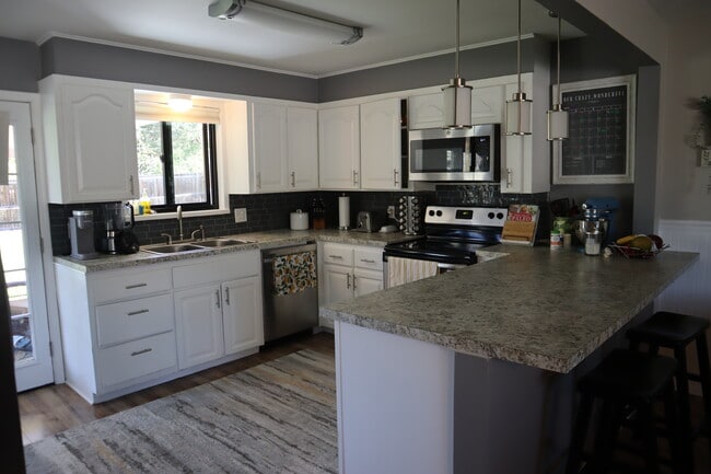Photo - 5956 S Cook St