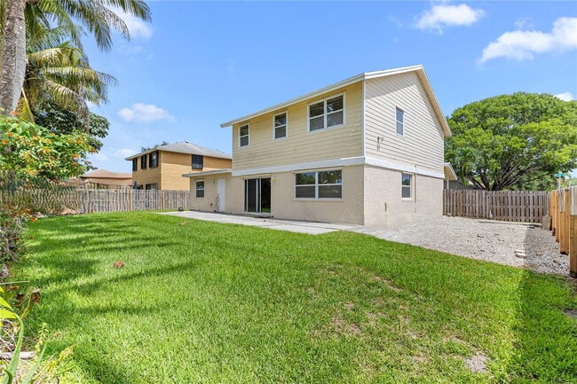 Photo - 11610 NW 43rd St