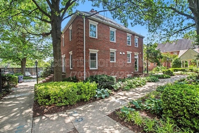 Building Photo - 449 Old Town Ct