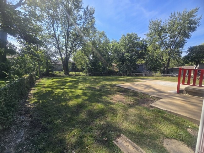 Photo - 8013 E 133rd St