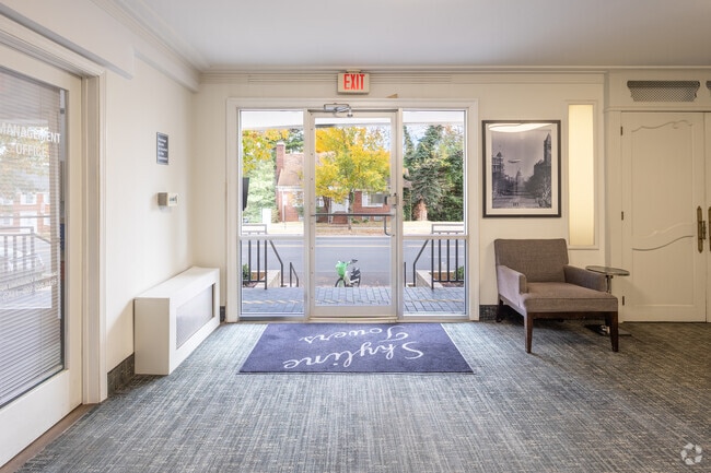 Photo - Skyline Towers