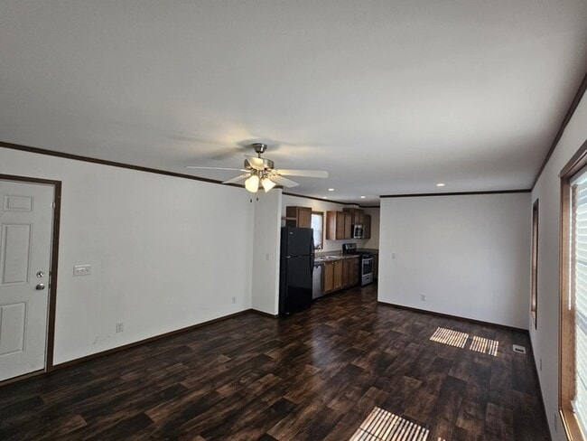 Photo - 76 Meggan Dr