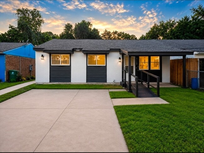 Building Photo - 9723 Galaxy