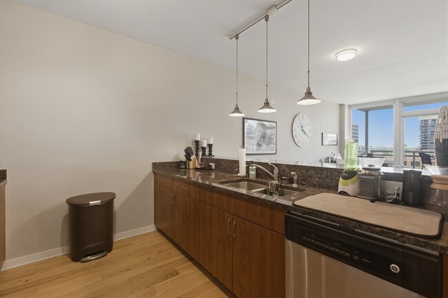 Photo - 757 N Orleans St Unit #705