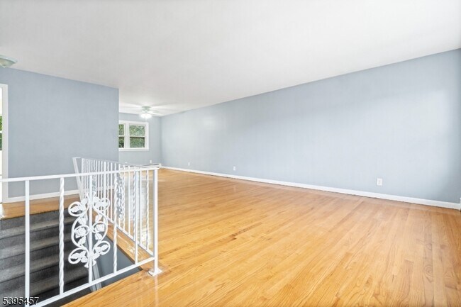 Photo - 726 Gates Terrace