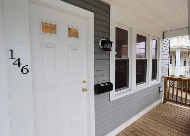 Photo - 146 Division St Unidad 1st FL