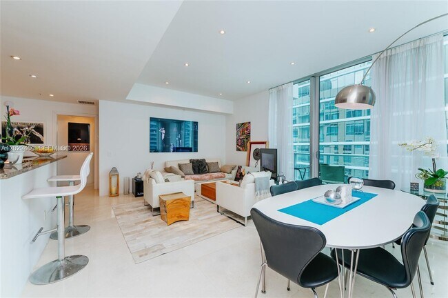 Photo - 300 S Biscayne Blvd Unit T-3702