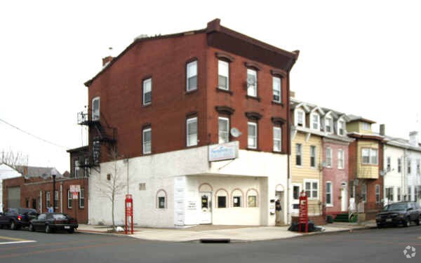 Photo - 900 S Clinton Ave