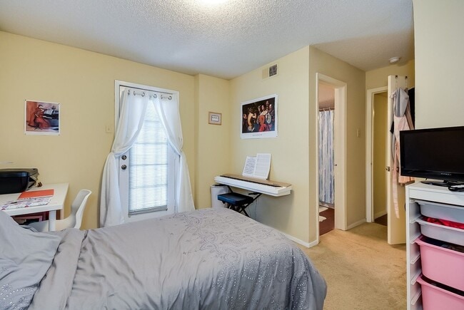 Photo - EL308 Unit EL308