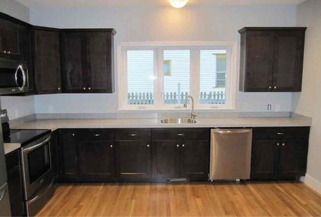 Photo - 539 Southbridge St Unidad 3