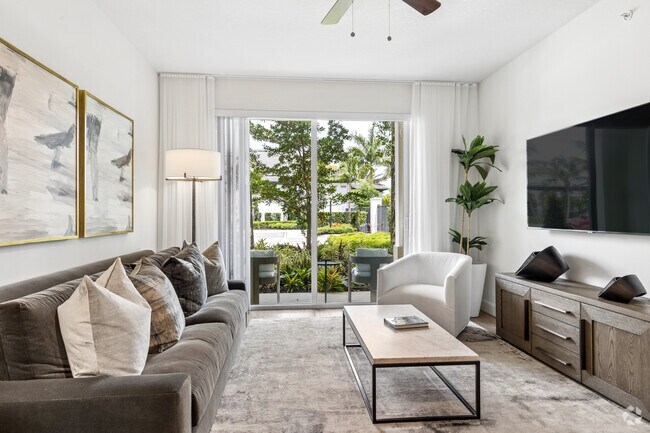 1BR, 1BA - 794SF - Living Room