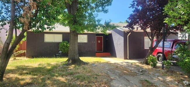 Building Photo - 3436 Gates Way Rental