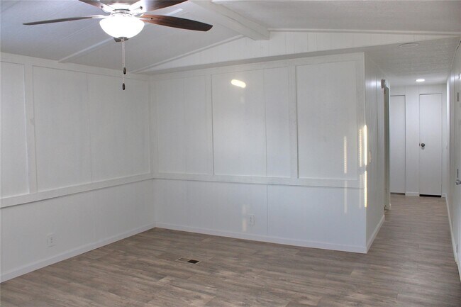 Photo - 21615 Erika Ct