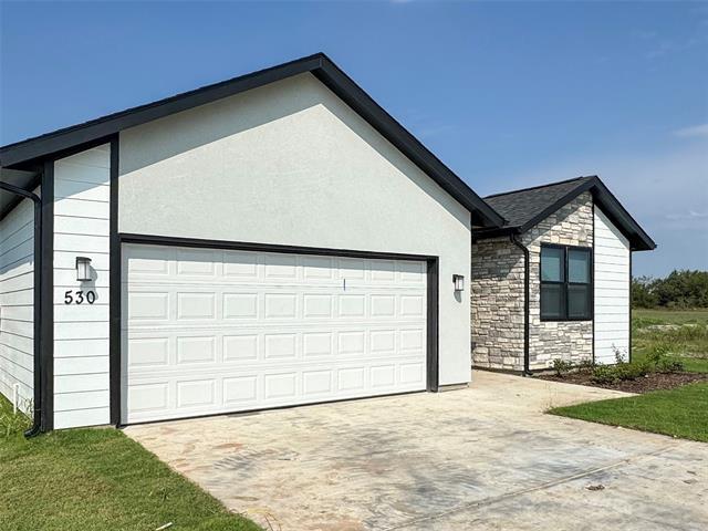 Photo - 530 Lucy Rd