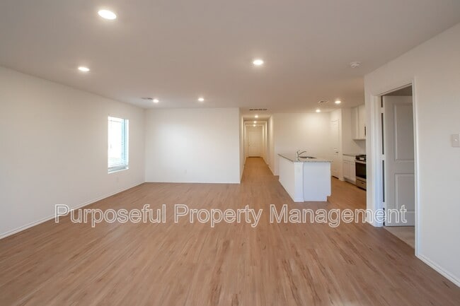 Photo - 9217 SW 20th St