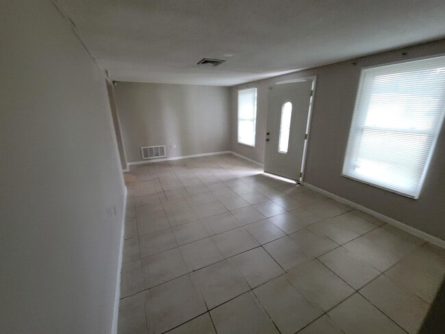Photo - 7914 Wallaba Ln