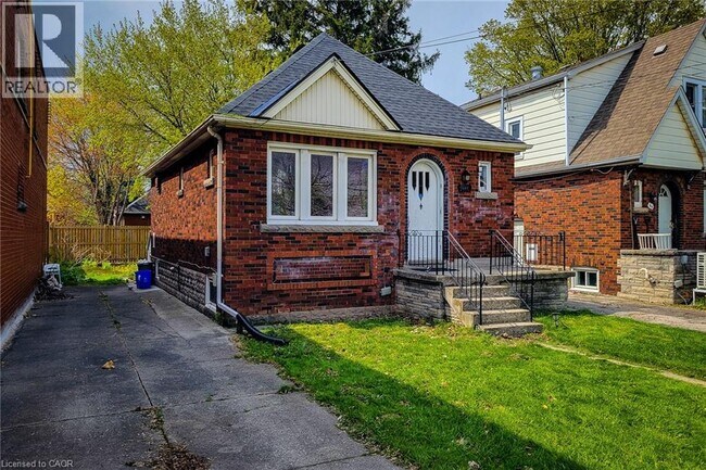 Photo - 66 Cline Ave S