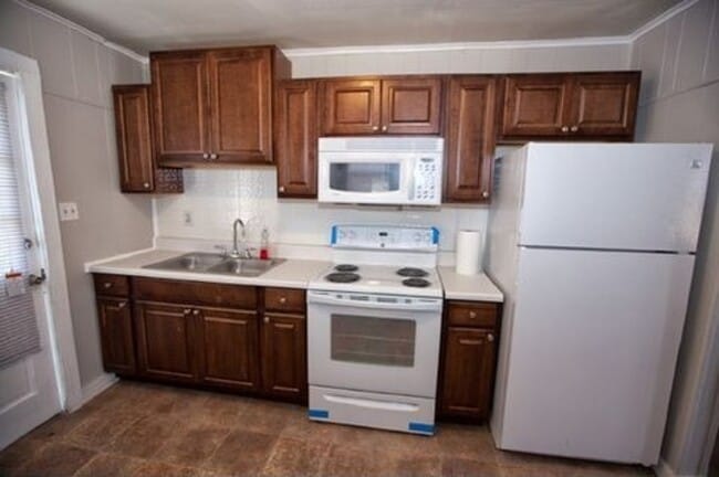 Photo - 573 61st St S