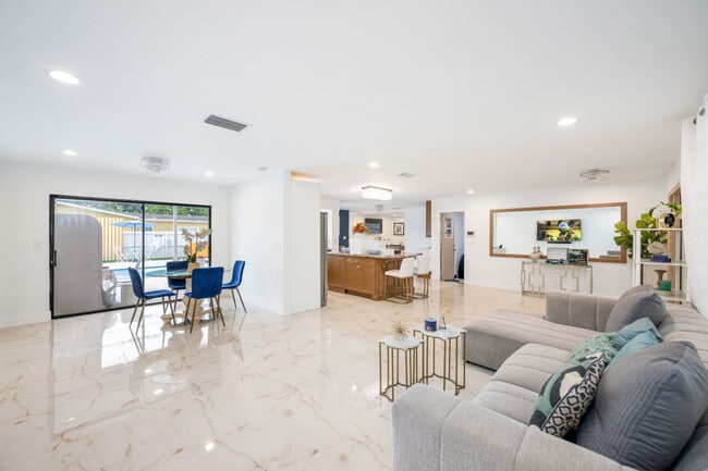 Photo - 8444 Sheraton Dr Unit ID1369661P