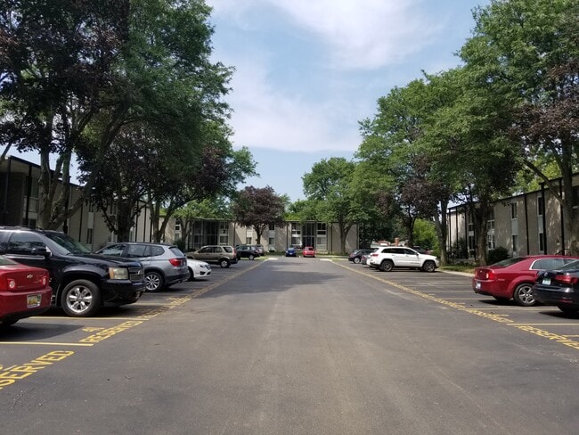 Photo - 4030 W 13 Mile Rd Unit J2