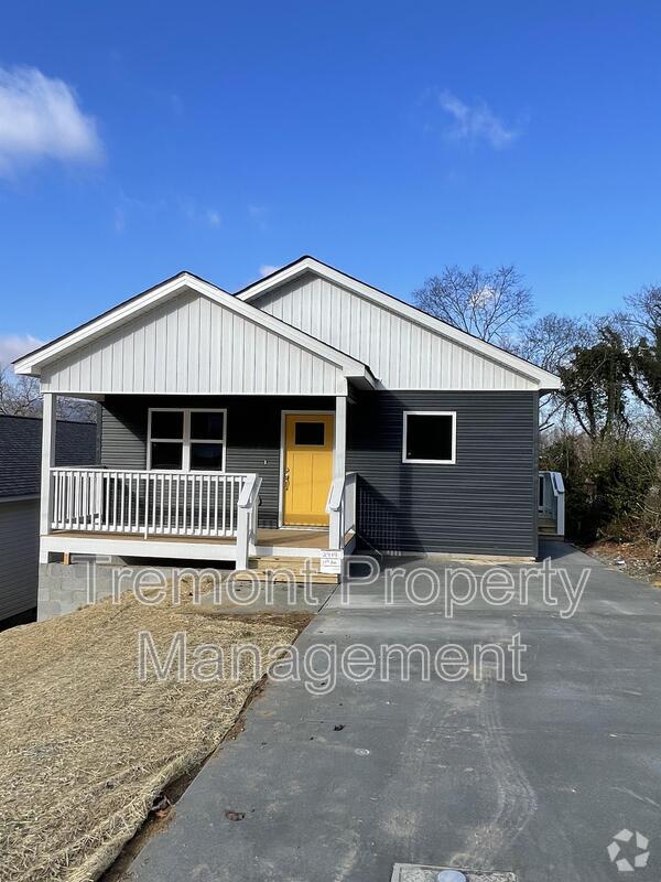 Building Photo - 2419 13th Ave Rental