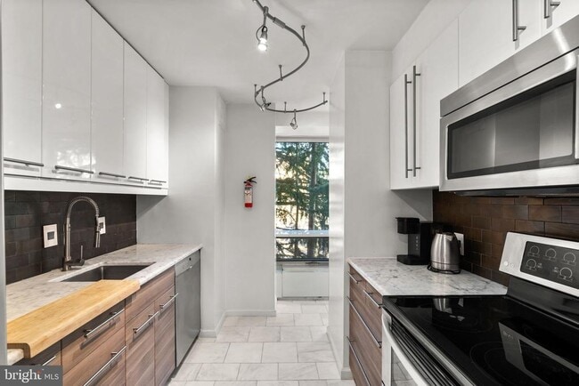 Photo - 1435 4th St SW Unit B211