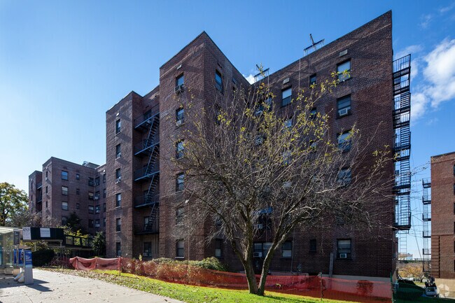 Photo - Mitchell Gardens Co-Op #3