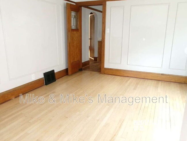 Photo - 2124 N 60th St