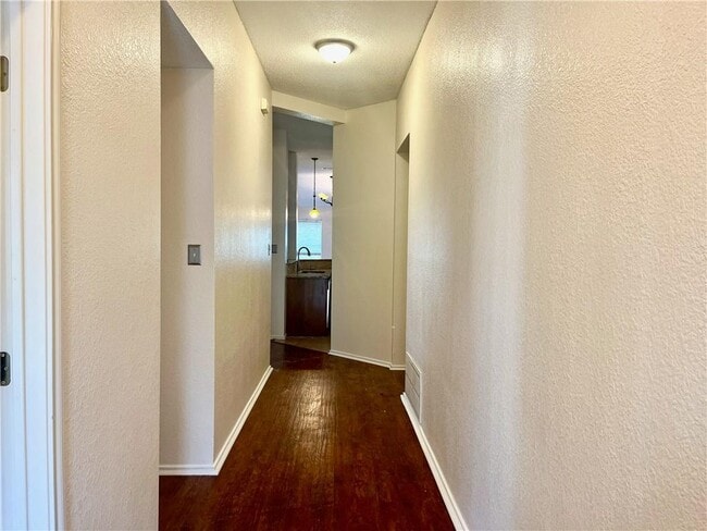 Photo - 16831 Bailey Jean Dr