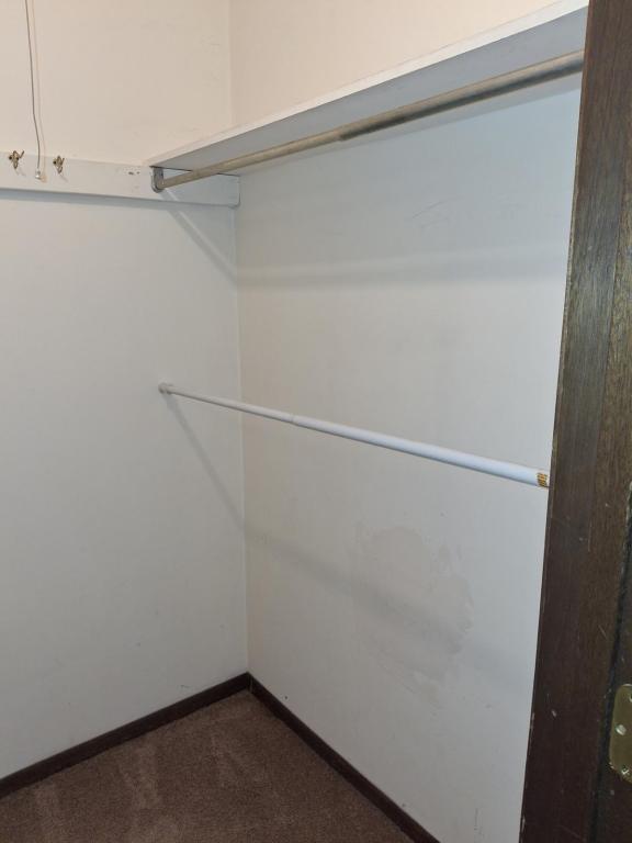 Photo - 728 Renshaw Ave