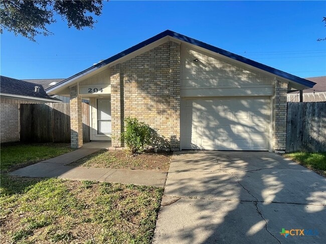 Photo - 204 Rattan Dr Casa