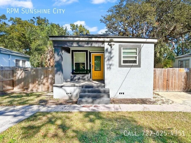 Building Photo - 908 E Cayuga St