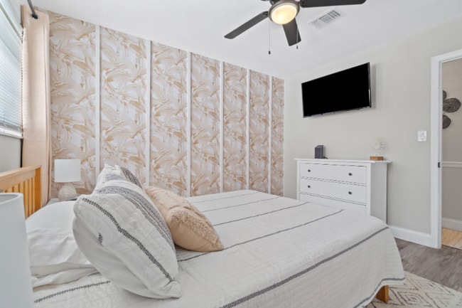 Photo - 309 Holmes Blvd NW