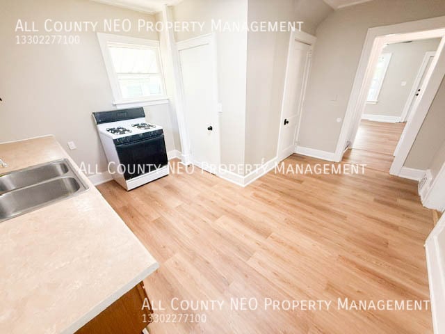 Photo - 549 Wildwood Ave