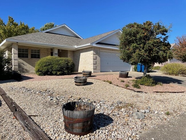 Building Photo - 208 Coronado Cir