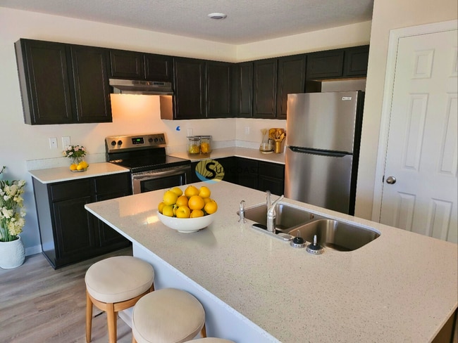 Photo - Dazzling 2BR/2BA Duplex for Rent Unit B