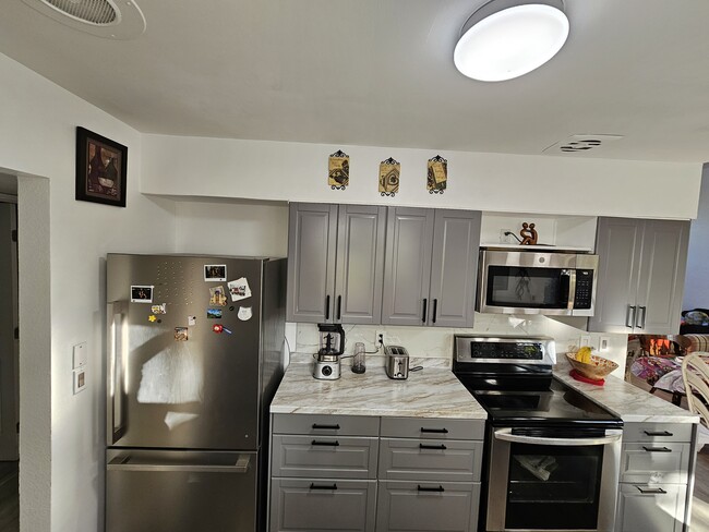 Photo - 7990 42nd St N