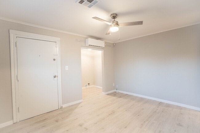 Photo - 2 Bed | 1 Bath in Tulsa! Section 8 Welcomed!