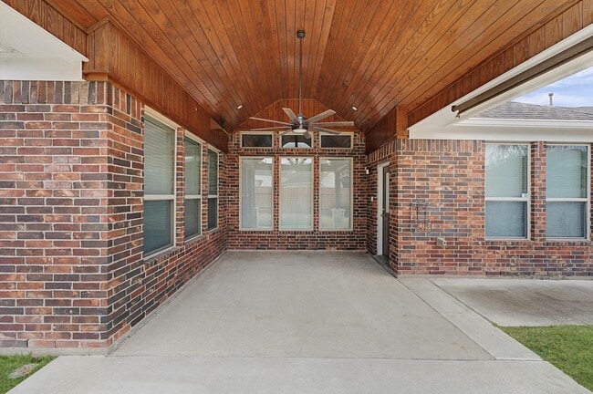 Photo - 15103 Russet Bend Ln