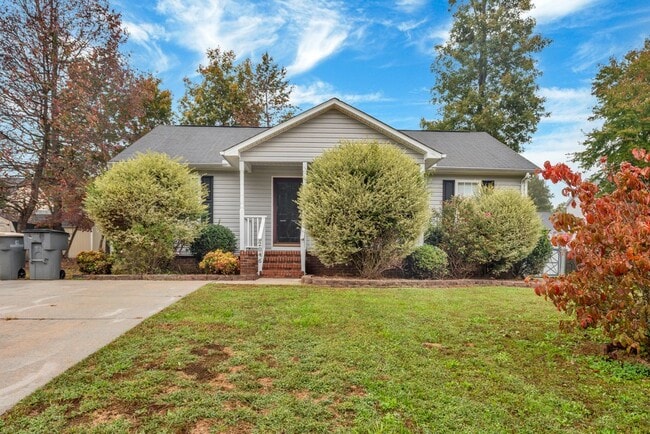 Photo - 2046 Samantha Dr