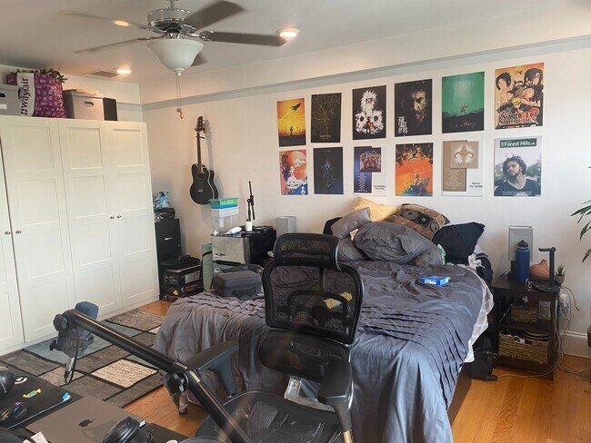 Building Photo - 14 Fern St Unit 1