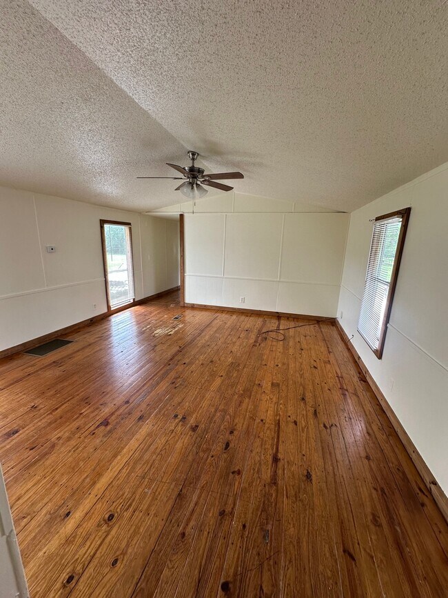 Photo - 10017 Wrangler Wy